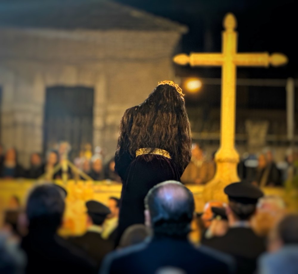 Procesión nocturna por las calles de Murcia
